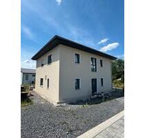 Haus zum Verkauf - 420.000,00&nbsp;EUR Kaufpreis, ca.&nbsp; 177,00&nbsp;m&sup2; in Hellenhahn-Schellenberg (PLZ: 56479)