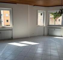 ACHTUNG - ANFRAGEN NUR PER MAIL: 2-Zimmer-Wohnung zur Vermietung – hell, gepflegt und einladend - Rastatt