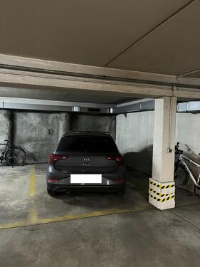 Foto - Tiefgaragenstellplatz in zentraler Lage zu vermieten