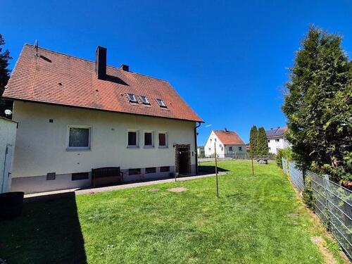 Foto - Einfamilienhaus (2 Whg) am Waldrand in 92729 Weiherhammer-Dürnast