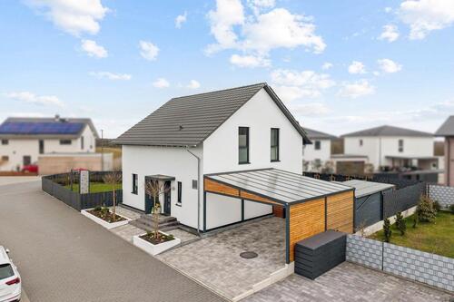 Foto - Neues Einfamilienhaus mit Pool im Merenberger Neubaugebiet, 140m²