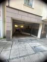 Foto - Tiefgaragenstellplatz - 100,00 EUR Miete,