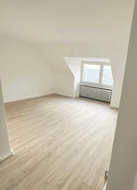 Foto - Neu renovierte 3,5 Zimmer Wohnung DU Walsum