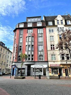 Foto - Große 4-Zimmer-Dachgeschosswohnung mit einer Dachterrasse vermieten.