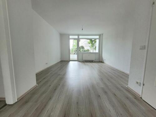 Foto - Schöne 3-Zimmer-Erdgeschoss-Wohnung mit Balkon!