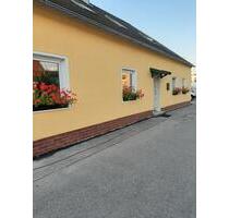 Haus zu Verkaufen in Straubing - 469.000,00&nbsp;EUR Kaufpreis, ca.&nbsp; 130,00&nbsp;m&sup2; in Straubing (PLZ: 94315)