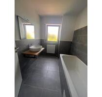 Moderne 2-Zimmer-Wohnung mit Balkon und Stellplatz – ab Dez 25 - Lahr (Schwarzwald)