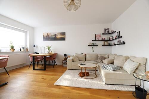 Foto - Wunderschön kernsanierte und helle Wohnung mit Ausblick!