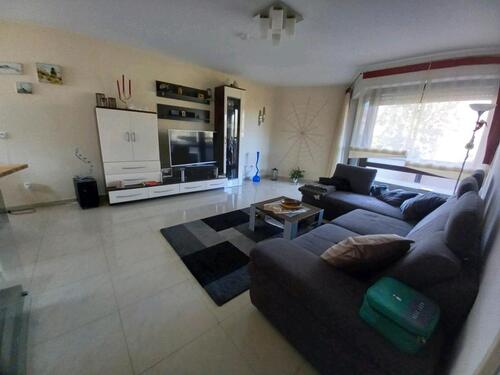 Foto - Gepflegte 3-Zimmer-Wohnung mit Balkon und Tiefgaragenstellplatz