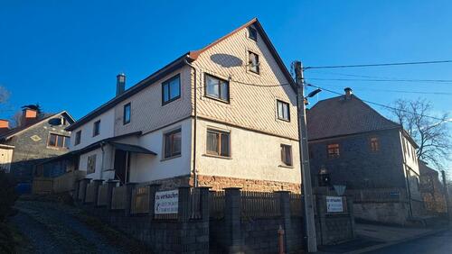 Foto - geräumiges Einfamilienhaus mit Nebengebäude