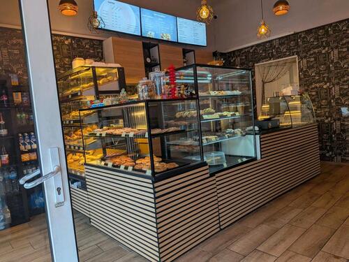 Foto - Bäckerei, Backshop, Café, Laden, Gewerbefläche