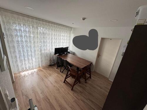 Foto - Wohnung 1.OG Im 8 Parteienhaus - 165.000,00 EUR Kaufpreis, ca.  74,00 m²