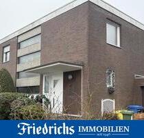 Gepflegtes Einfamilienhaus in ruhiger Wohngebietslage von Oldenburg mit Terrasse und zwei Garagen