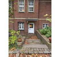 Charmante 2-Zimmer-Wohnung mit eigenem Eingang und Sonnenterrasse - Düsseldorf Stadtbezirk 6