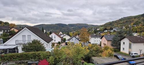 Foto - Schöne 3 ZKB Wohnung Balkon Garage Einbauküche Keller