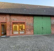 Gelegenheit: Halle mit hochwertigem Büro im Ortskern von Hannover-Bemerode