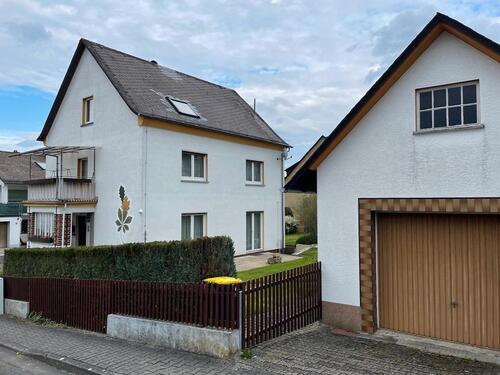 Foto - 7 Zimmer Mehrfamilienhaus, Wohnhaus in Hohenstein
