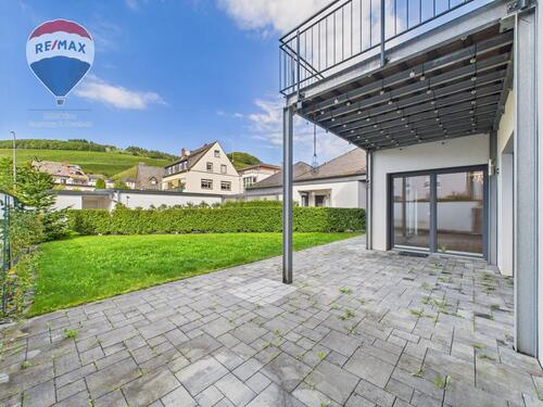 Foto - Moderne 4-Zimmer-Wohnung im kernsanierten Dreifamilienhaus – mit Garten & Doppelgarage