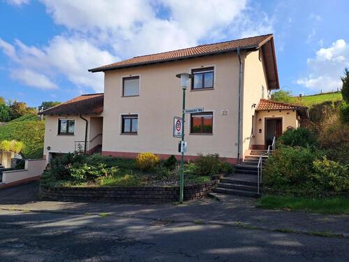 Foto - Einfamilienhaus mit Einliegerwohnung in Eiterfeld-Ortsteil