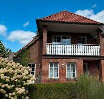 Wohnen wie im Haus: Schöne Maisonette mit Loggia, Doppelgarage... - Rastede