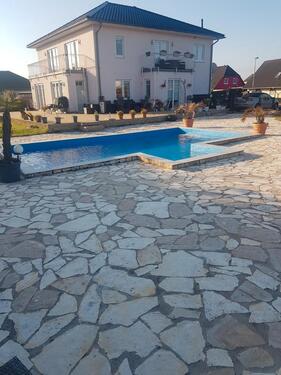 Foto - EFH mit ELW und extra Baugrundstück(1200 qm),8×4 m Pool,