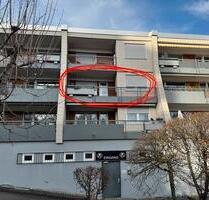 Privatverkauf: Gepflegte 2,5-Zi.-Whg. mit großem Sonnenbalkon +TG - Stuttgart Mühlhausen