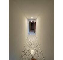 3 Zimmer Küche, Bad, Balkon, Abstellraum, Keller 75qm Dachgeschos - Neunkirchen Heinitz