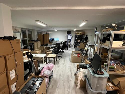 Foto - 120 qm Gewerbefläche im Keller mit Dusche in Krefeld Cracau