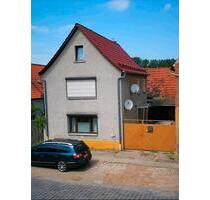 Einfamilienhaus mit WerkstattScheune und Garten - Artern