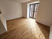 Foto - Wohnen im Denkmal - 3 Zimmer, Balkon, Parkett, modernes Bad, Gäste- WC, Fußbodenheizung & Stellplatz
