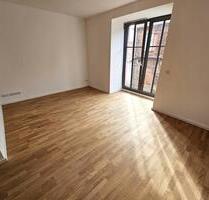 Wohnen im Denkmal - 3 Zimmer, Balkon, Parkett, modernes Bad, Gäste- WC, Fußbodenheizung & Stellplatz - Magdeburg Neue Neustadt