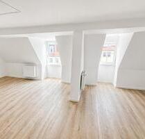 Neu sanierte Dachgeschosswohnung am Anger – Wohnen in bester Lage - Erfurt