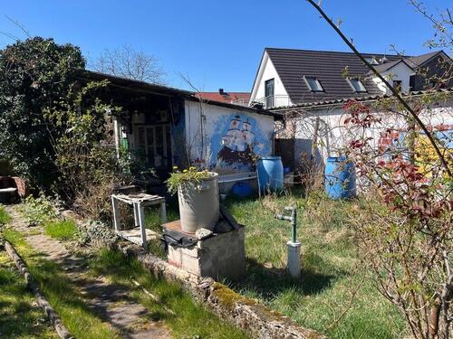 Foto - Freizeitgrundstück in Darmstadt mit Hütte, Strom und Brunnen