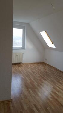 Foto - Gemütlich Wohnen unterm Dach - 300,00 EUR Kaltmiete,