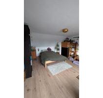 schöne 3 Zimmer DG Wohnung ab Februar in Köln Nippes zu vermieten