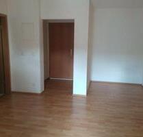ZWICKAU: Schöne kleine 1-Raum-Wohnung im DG in Zwickau-Pölbitz