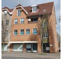 Helle 2,5 Zimmer-WohnungWG mit Tiefgaragenstellplatz im Zentrum - Heide