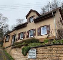 Haus (abrissreif) - 100.000,00&nbsp;EUR Kaufpreis, ca.&nbsp; 90,00&nbsp;m&sup2; in Tuttlingen (PLZ: 78532)