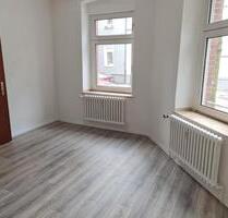 Renovierte 2-Zimmer-Wohnung im Erdgeschoss zu vermieten! - Duisburg Laar