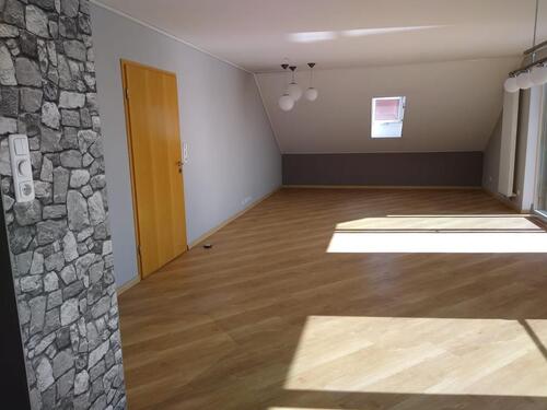 Foto - Dachgeschoßwohnung in Niederschönenfeld zur Miete