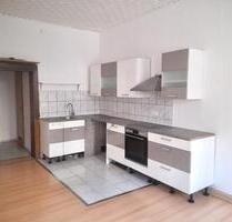 2-Zimmer-Erdgeschosswohnung mit EBK in Hof