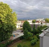 Helle 2-Zimmer-Wohnung mit Balkon, TG-Stellplatz und Top-Lage - Rosenheim Innenstadt