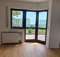 Charmante Einliegerwohnung mit Terrasse und stufenfreiem Zugang - Kürnach