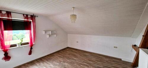 Foto - Dachgeschosswohnung - 650,00 EUR Kaltmiete,
