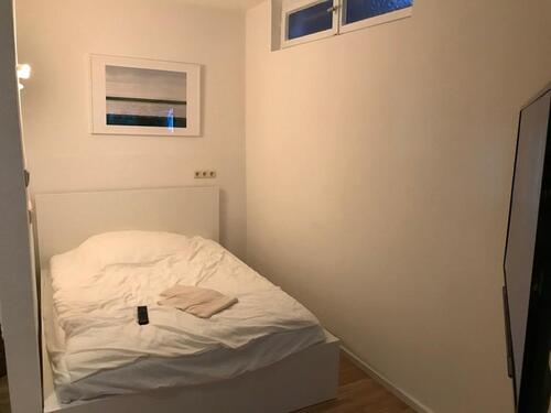 Foto - Möbliertes Studio-Apartment mit Küche und Bad