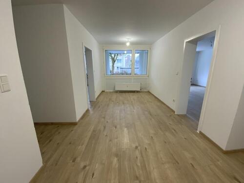 Foto - Endlich Platz für die Familie: Renovierte 5-Zimmer-Wohnung in Gütersloh frei!