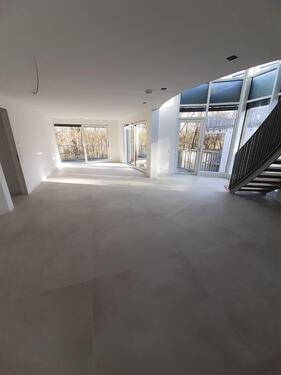 Foto - AUSSERGEWÖHNLICH GROSSZÜGIGES WOHNEN IN BESTLAGE VON FÜRTH-DAMBACH