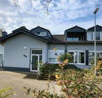 Großzügige Zwei-Raum-Wohnung in Köln-Porz-Langel !