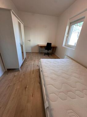 Foto - WG Zimmer möblierte Wohnung Anmeldung möglich, verfügbar sofort.