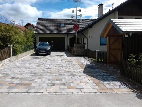 Foto - 7 Zimmer Mehrfamilienhaus, Wohnhaus zum Kaufen in Ettringen